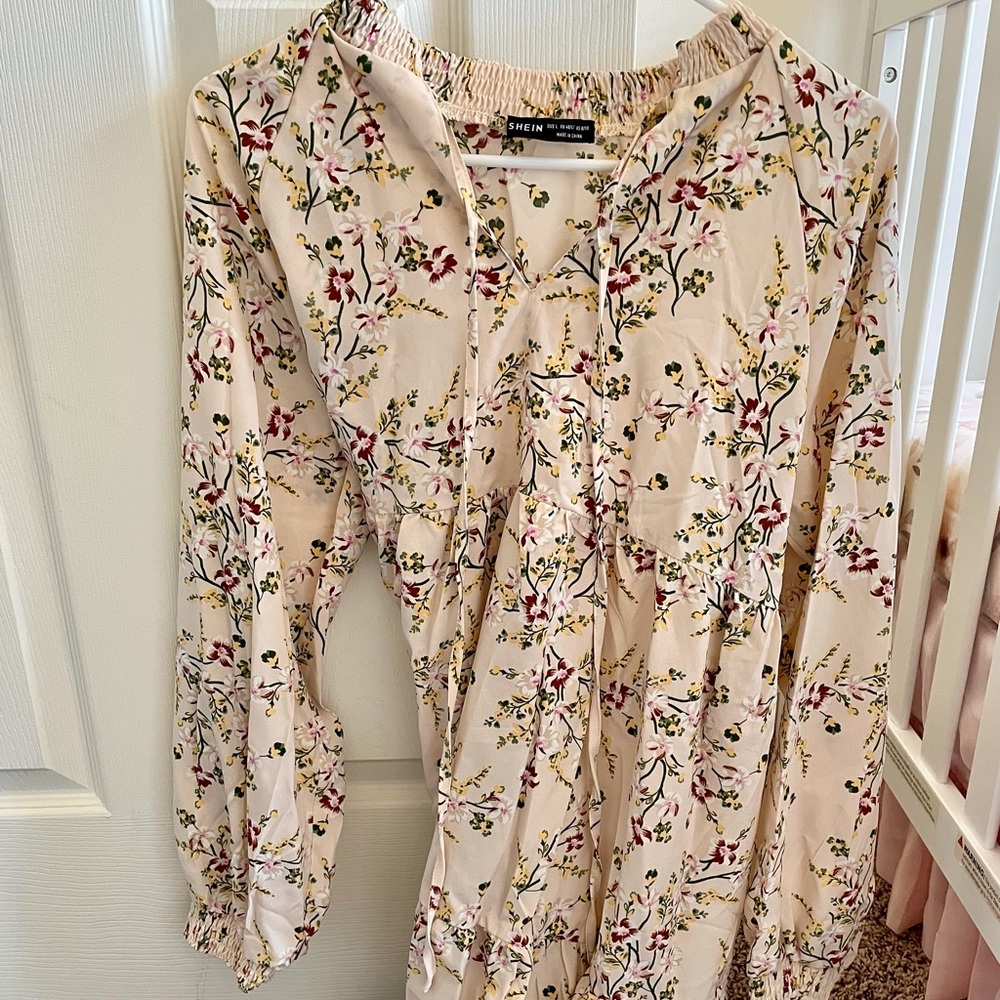 Summer, lightweight, white/floral dress